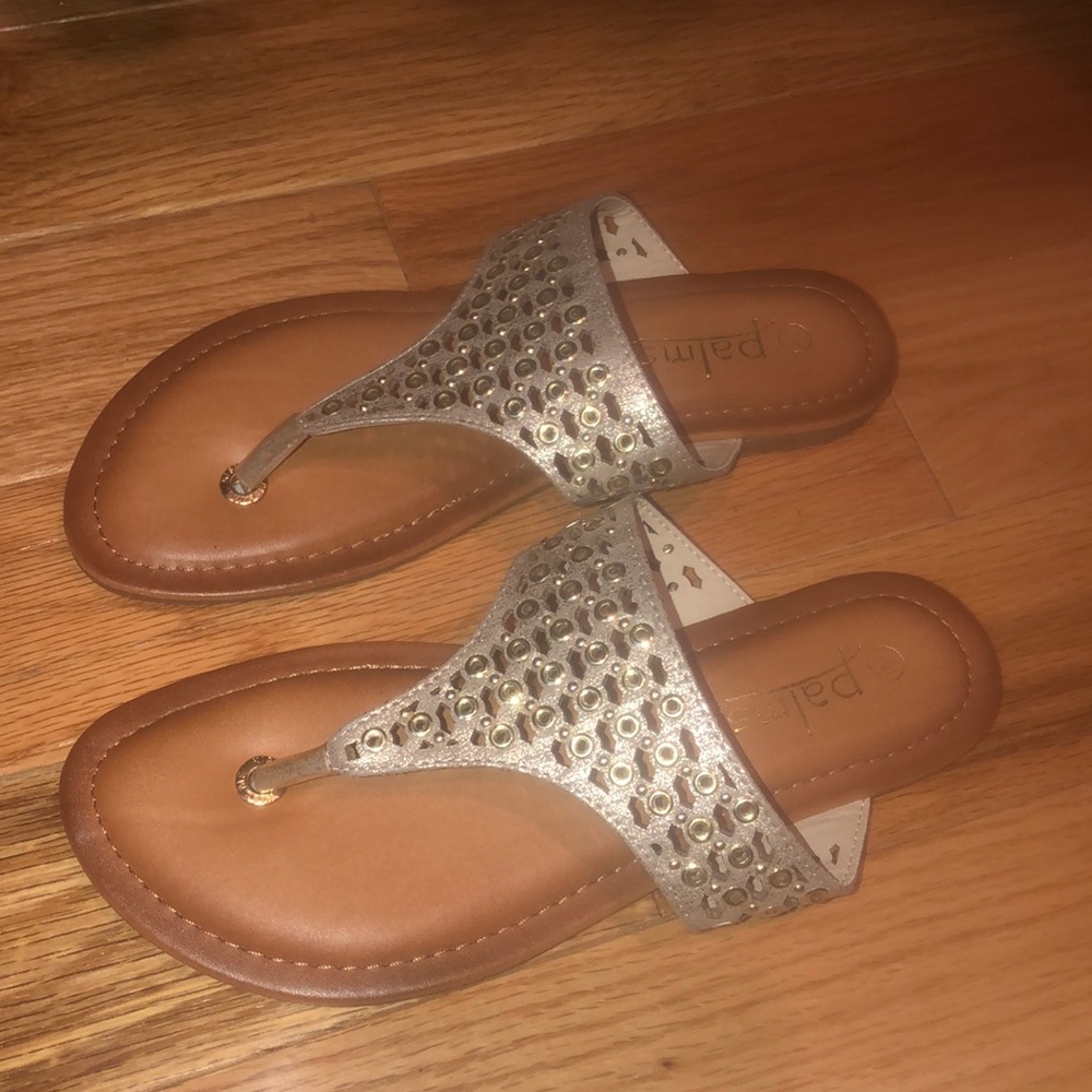 Women’s sandals